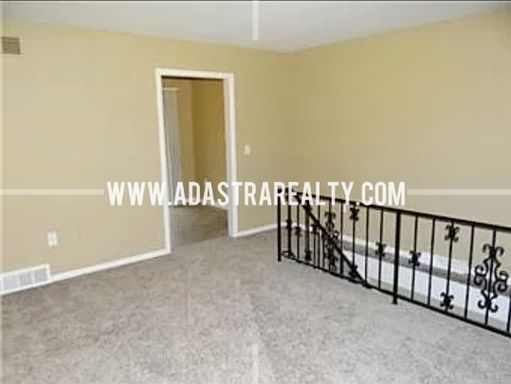 3305 E 107th Ter,, Kansas City, MO 64137-1722
