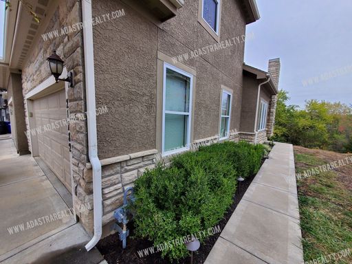 21782 W 123rd Ter,, Olathe, KS 66061-7628