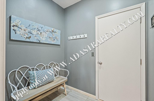 4904 157th St,, Overland Park, KS 66224