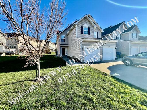 2141 SW Rambling Vine Rd,, Lee's Summit, MO 64082