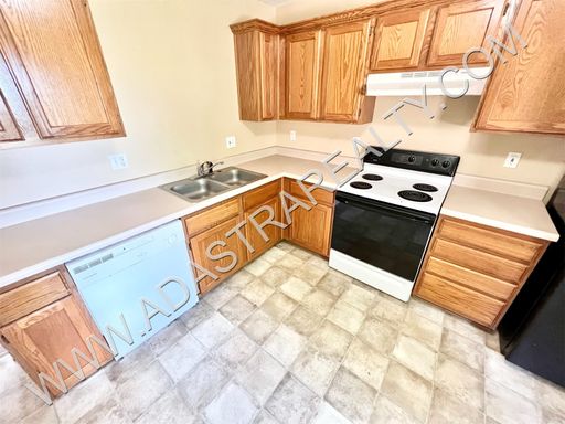 758 Redwood St,, Gardner, KS 66030