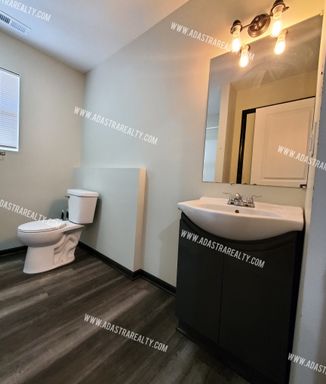 1518 W 26th St,, Lawrence, KS 66046