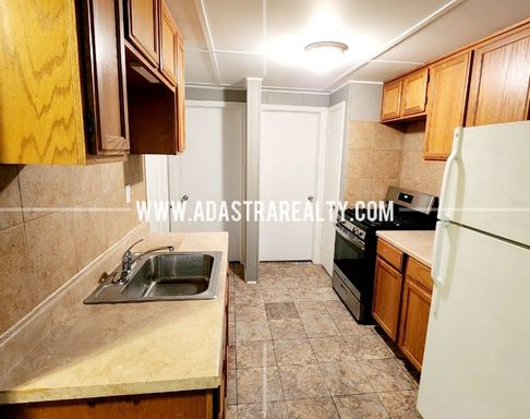 227 E Main St,, Unit 6,, Gardner, KS 66030