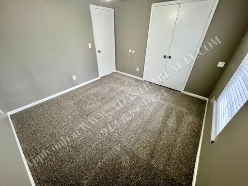 223 NW Barr Rd,, Unit A,, Grain Valley, MO 64029