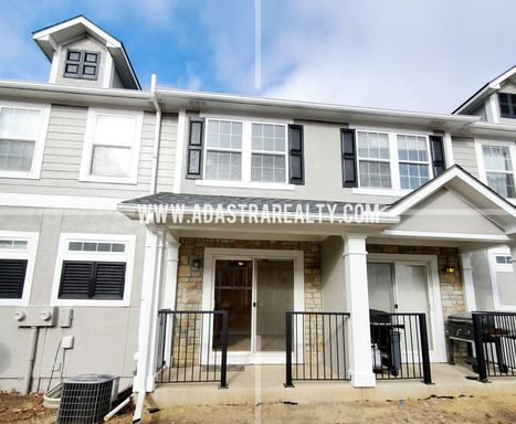 1005 N Findley St,, Olathe, KS 66061
