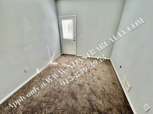 725 Woodson Ln,, Gardner, KS 66030