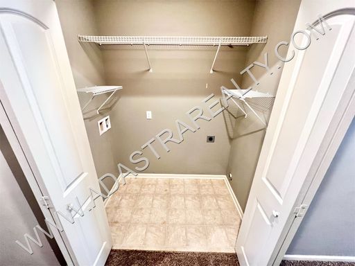 21840 W 123rd Ter,, Olathe, KS 66061