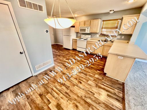 2141 SW Rambling Vine Rd,, Lee's Summit, MO 64082