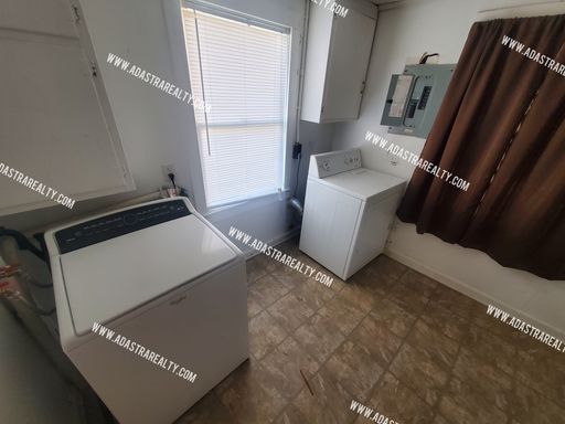 100 W 80th St,, Kansas City, MO 64114-2312
