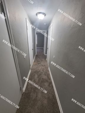 9366 E 64th Ter,, Raytown, MO 64133-4915