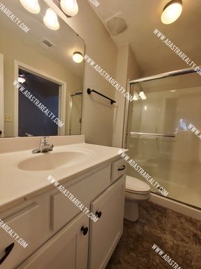 8318 N Spruce Ave,, Kansas City, MO 64119