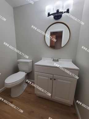 9700 W 89th Ter,, Overland Park, KS 66212