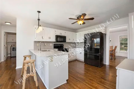 6029 W 158th St, , Overland Park, KS 66223