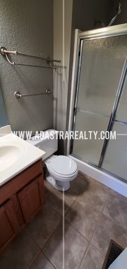 16708 Sheehan Rd,, Basehor, KS 66007