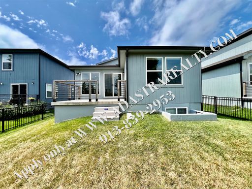 18013 Hauser St,, Overland Park, KS 66062