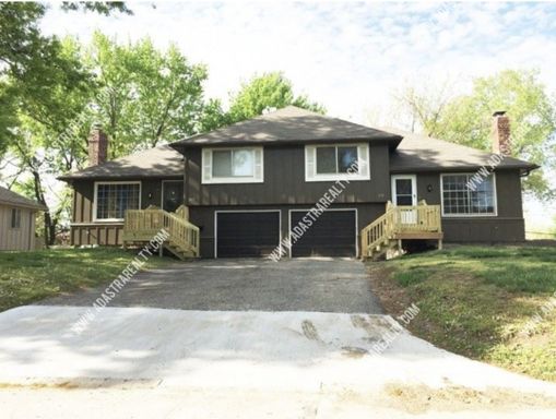 110 Brookside Dr,, Paola, KS 66071