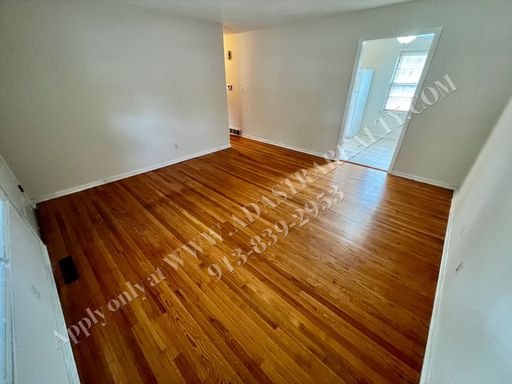 727 N Chestnut St, , Olathe, KS 66061