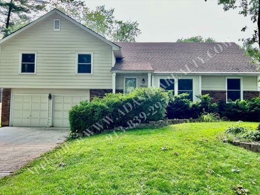 9832 Walmer St,, Overland Park, KS 66212