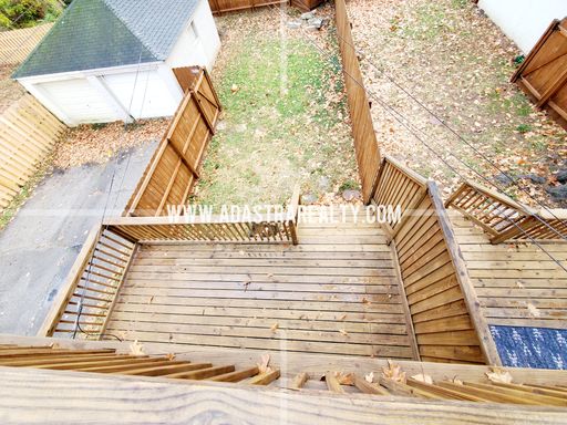 419 E 63rd Ter,, Kansas City, MO 64110-3333