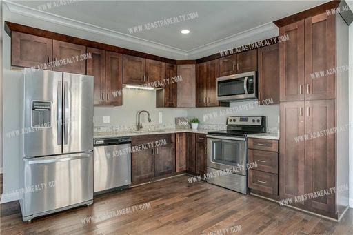 15852 Valley View Dr,, Overland Park, KS 66223