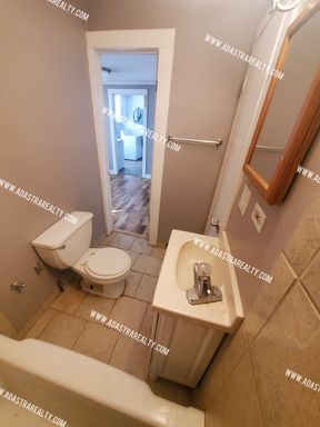 100 W 80th St,, Kansas City, MO 64114-2312