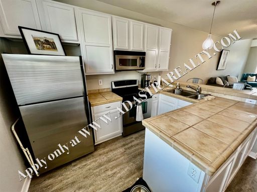 4545 Madison Ave,, Kansas City, MO 64111