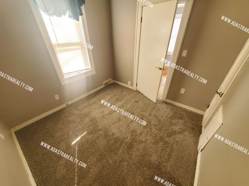 100 W 80th St,, Kansas City, MO 64114-2312