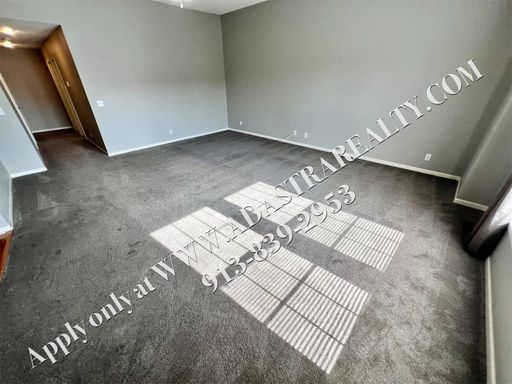 18521 S Mulberry Ct,, Gardner, KS 66030