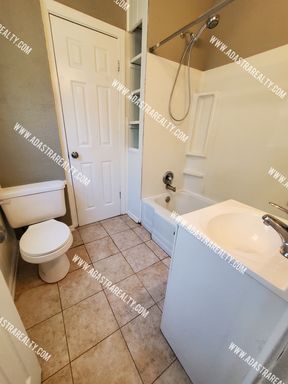 11121 E 56th Ter,, Raytown, MO 64133-2924