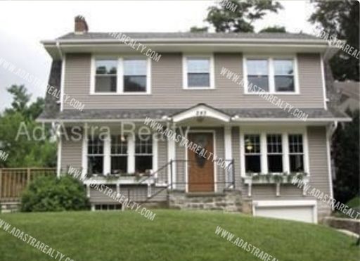 243 W 61st St,, Kansas City, MO 64113-1402