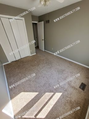14801 W 123rd Ter,, Olathe, KS 66062-5901