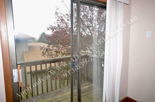 404 Sky Vue Dr,, Apt C,, Raymore, MO 64083