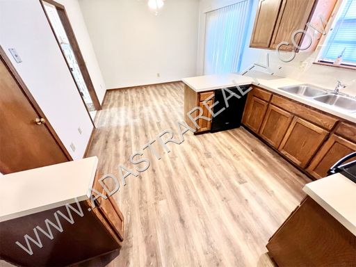 14942 Riggs St,, Overland Park, KS 66223