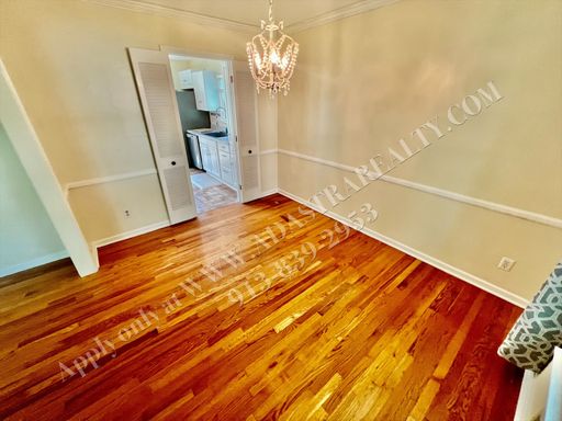 9832 Walmer St,, Overland Park, KS 66212