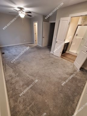 324 N 4th Ter,, Louisburg, KS 66053