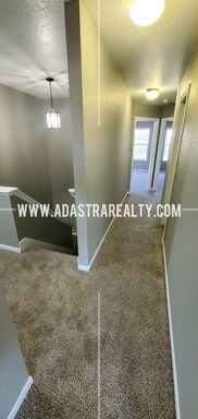 16708 Sheehan Rd,, Basehor, KS 66007