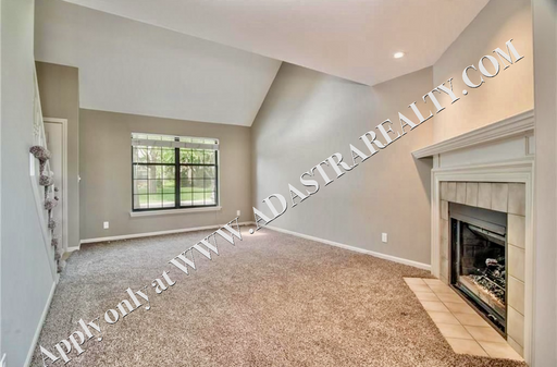 10620 W 115th St, , Overland Park, KS 66210