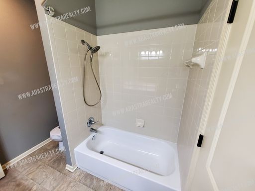 21782 W 123rd Ter,, Olathe, KS 66061-7628