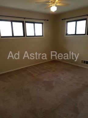 10705 Bristol Ter,, Kansas City, MO 64134-2842