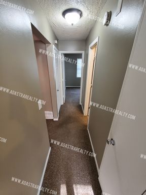 811 N Washington St,, Spring Hill, KS 66083-8735