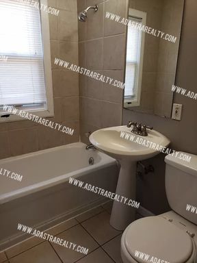 8410 W 55th Ter,, Merriam, KS 66202