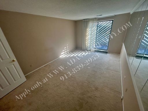 12708 W 110th Ter, , Overland Park, KS 66210