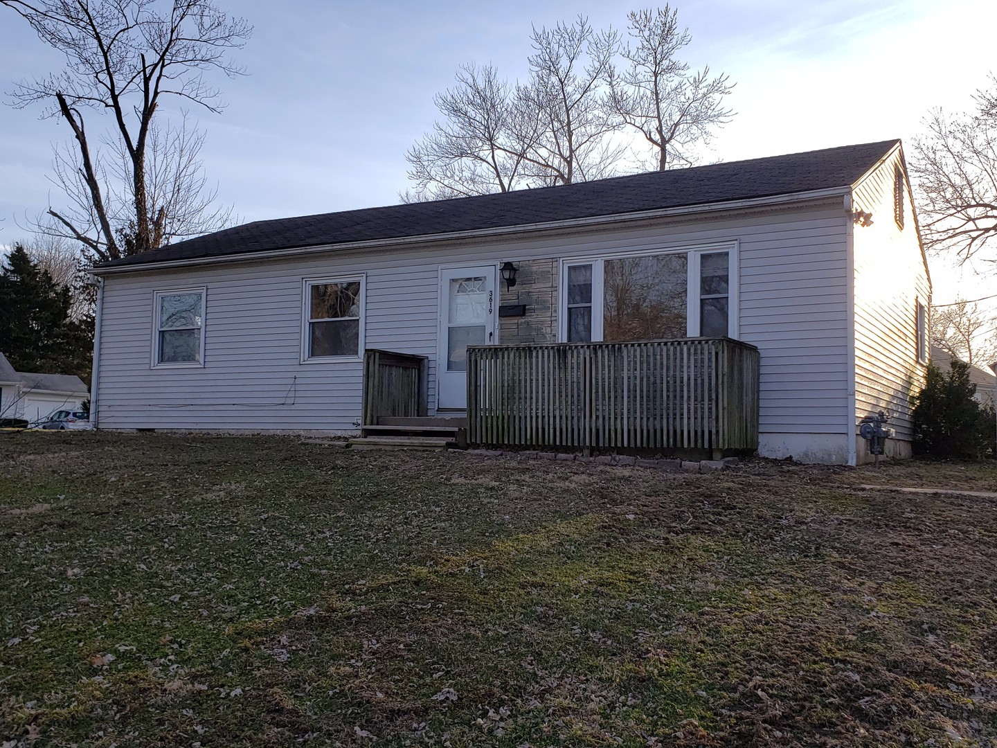 Kansas City House: 3619 NE 54th Ter,