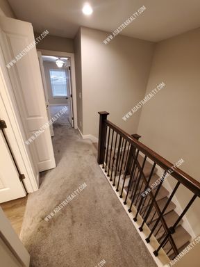 324 N 4th Ter,, Louisburg, KS 66053