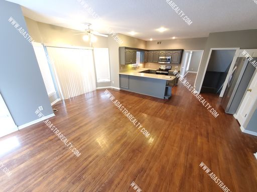 15810 Beverly St,, Overland Park, KS 66223-3475