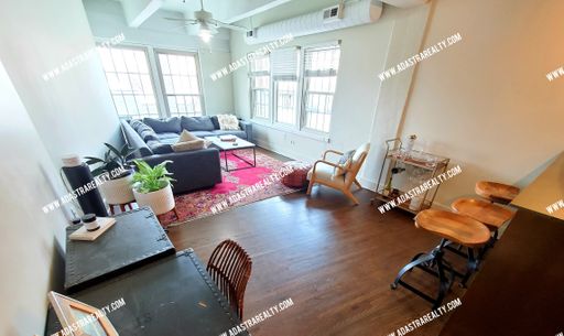 3001 Gillham Rd Apt 206,, Kansas City, MO 64108
