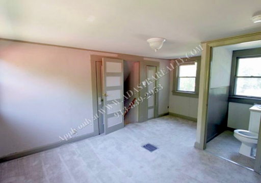 12 E 78th Ter,, Kansas City, MO 64114-1912