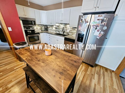 227 S Walnut St,, Olathe, KS 66061