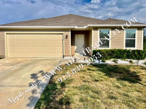 21749 Franklin St,, Spring Hill, KS 66083