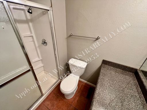 1924 E 97th St,, Kansas City, MO 64131